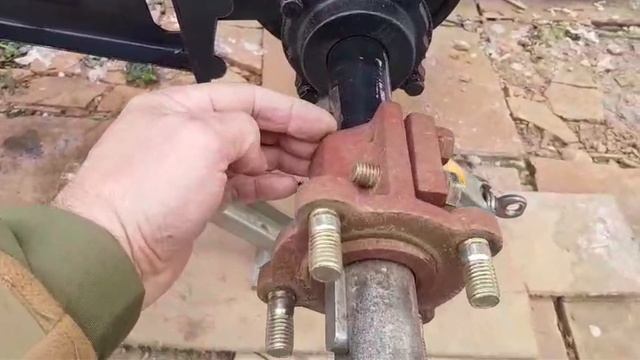 Установка гусеничного модуля "КРУТЕЦ" на тяжелый дизельный мотоблок.
#крутец #мотоблок #гусеницы смотреть онлайн