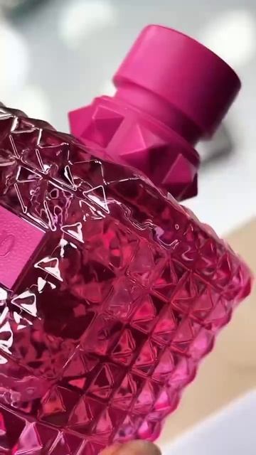 💖 @valentino Donna Born in Roma Pink PP - aka the lovechild of DBIR & love don’t be shy by Kilian смотреть онлайн
