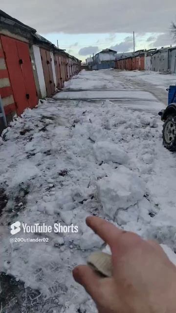 Уборка снега! Помощником! смотреть онлайн