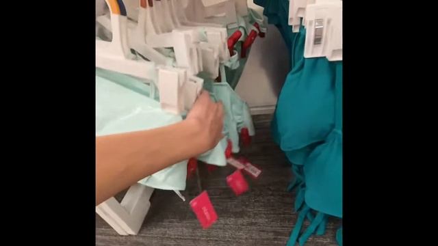 Shop with me SWIMSUITS AT TARGET! #2022 BRAND NEW MUST SEE STYLES, SALE DEALS #READY FOR THE BEACH! смотреть онлайн