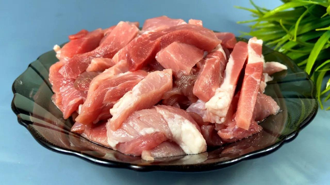 Готовим мясо с картофелем ПРАВИЛЬНО! Шикарный способ, который НИКТО не знает! смотреть онлайн