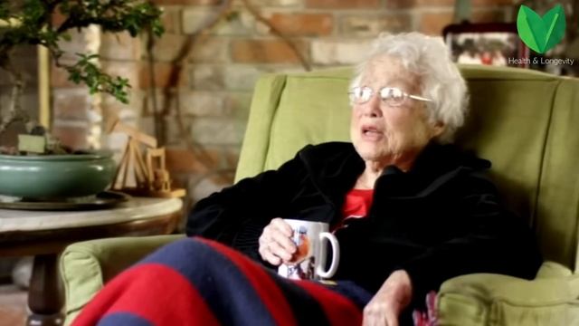 Julia Hawkins (107 Years Old) - Is The Oldest Runner In The World. Here Are My Secrets Of Longevity