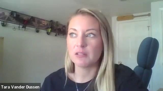Are Dairy Farms Sustainable? New Mexico Milkmaid, Tara, chats with me about this. смотреть онлайн