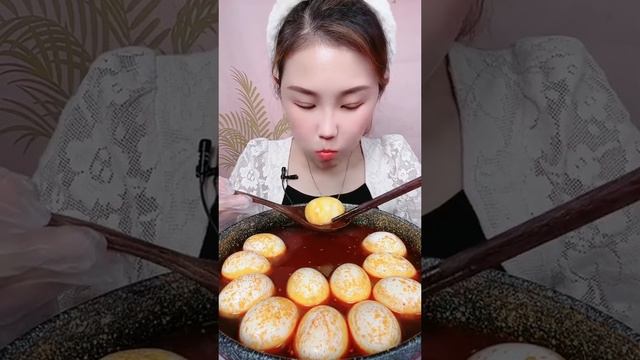 Lots of boiled eggs 🥚 смотреть онлайн