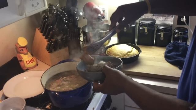 OLD SCHOOL CORNBREAD DRESSING смотреть онлайн