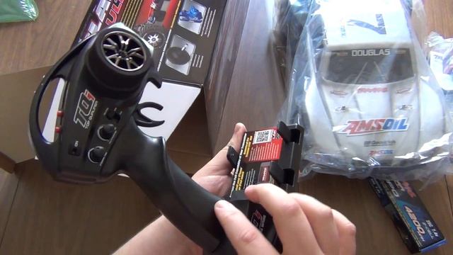 Traxxas Slash 4x4 Ultimate Unboxing смотреть онлайн