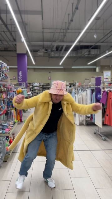 Поднял настроение 😂 #рек #dance #рекомендации #танцы #dancer #ландыши #байрамабый смотреть онлайн