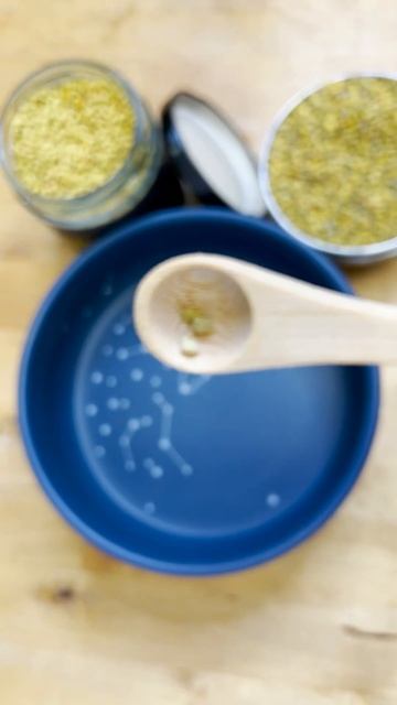 How to add bee pollen into your dog’s bowl #doglover #dog #realdog #dogfood смотреть онлайн