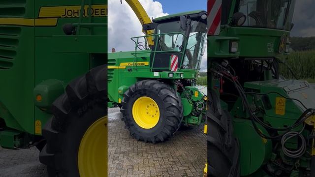 JOHN DEERE 7450 harvester