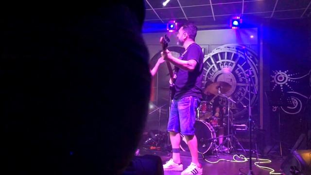 the best live (cover by Take it Easy) #thebank #tinaturner смотреть онлайн