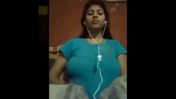 Julia Tica Hot Walking With Bouncing Boobs