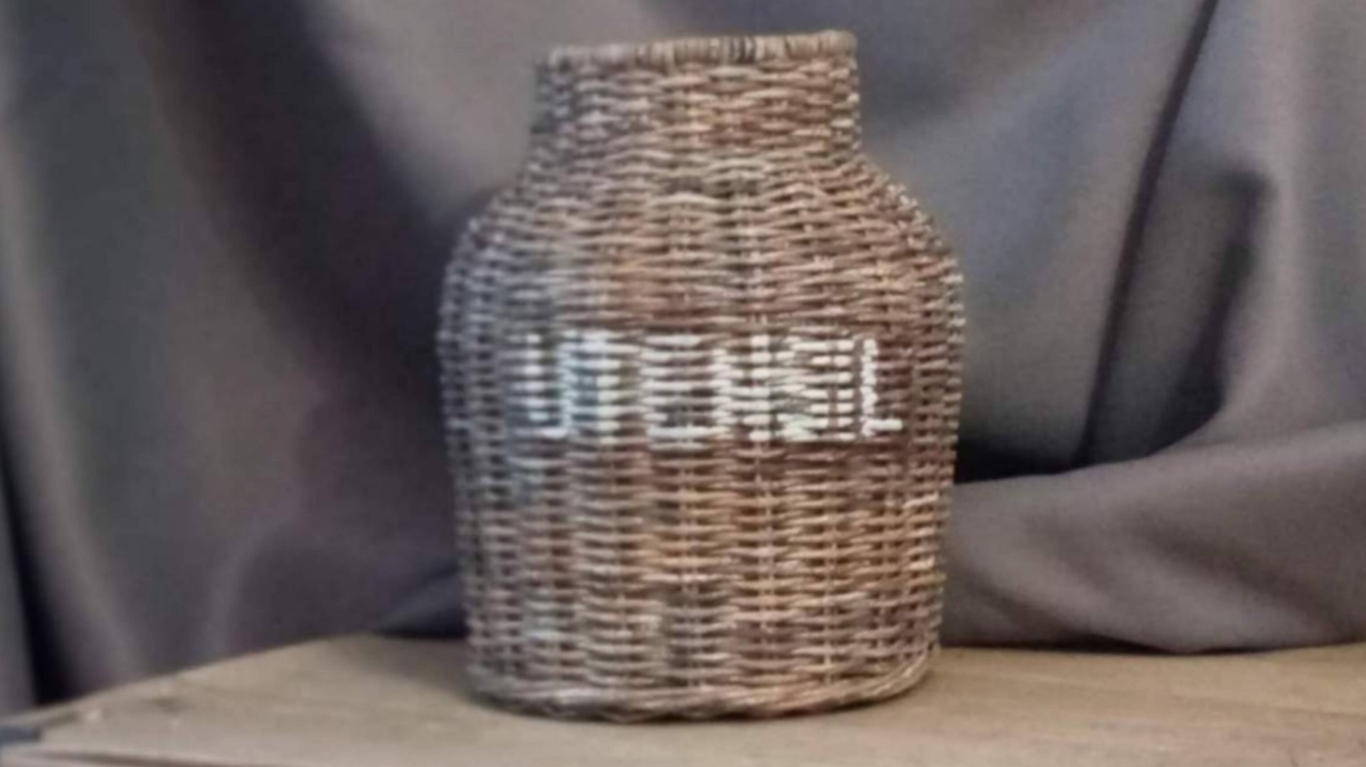 МК. Подставка под столовые приборы из бумажной лозы. Надпись. Часть 3. #108(3) смотреть онлайн