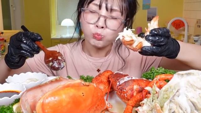 ASMR 🤤 смотреть онлайн