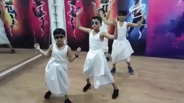 Lungi Dance Chennai express Choreography by Kishan dancer смотреть онлайн