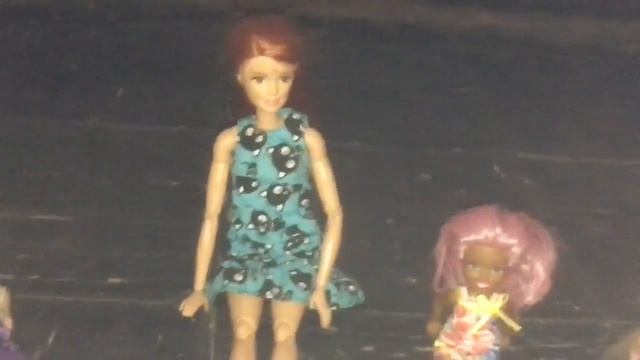Barbie - Back To School смотреть онлайн