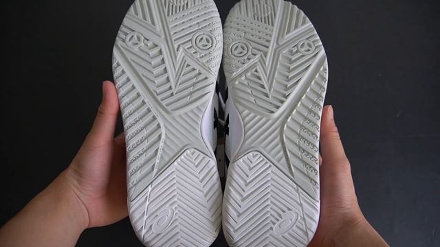 ASICS Gel-Resolution 8 Tennis Shoe (White/Black, Women) Unboxing смотреть онлайн