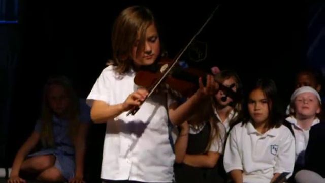 Olivia Solo Claire's song 5/7/11 смотреть онлайн