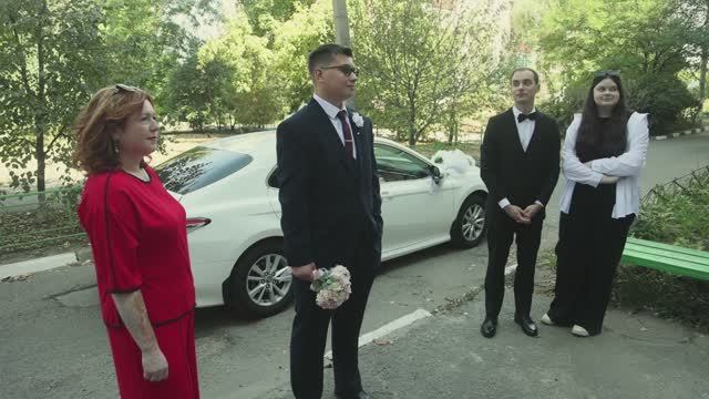 Жених приехал к невесте, выкуп невесты