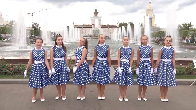 Вокальный ансамбль КОРОЛЁК Поющие девчата  1