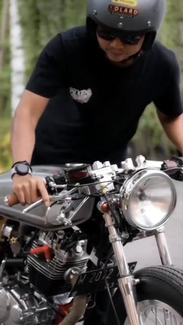 Cafe racer basic tiger 2000 смотреть онлайн