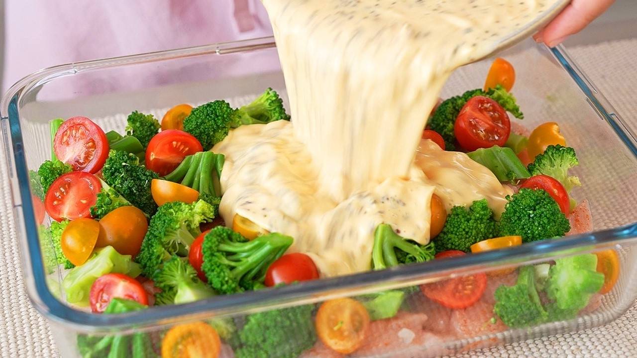 ЗАПЕКАНКА с КУРИЦЕЙ и БРОККОЛИ в духовке. Божественный Ужин !Потрясающе Вкусная Куриная Запеканка! смотреть онлайн