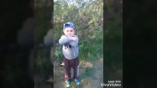 Мальчик рулит 👍😍😃 смотреть онлайн