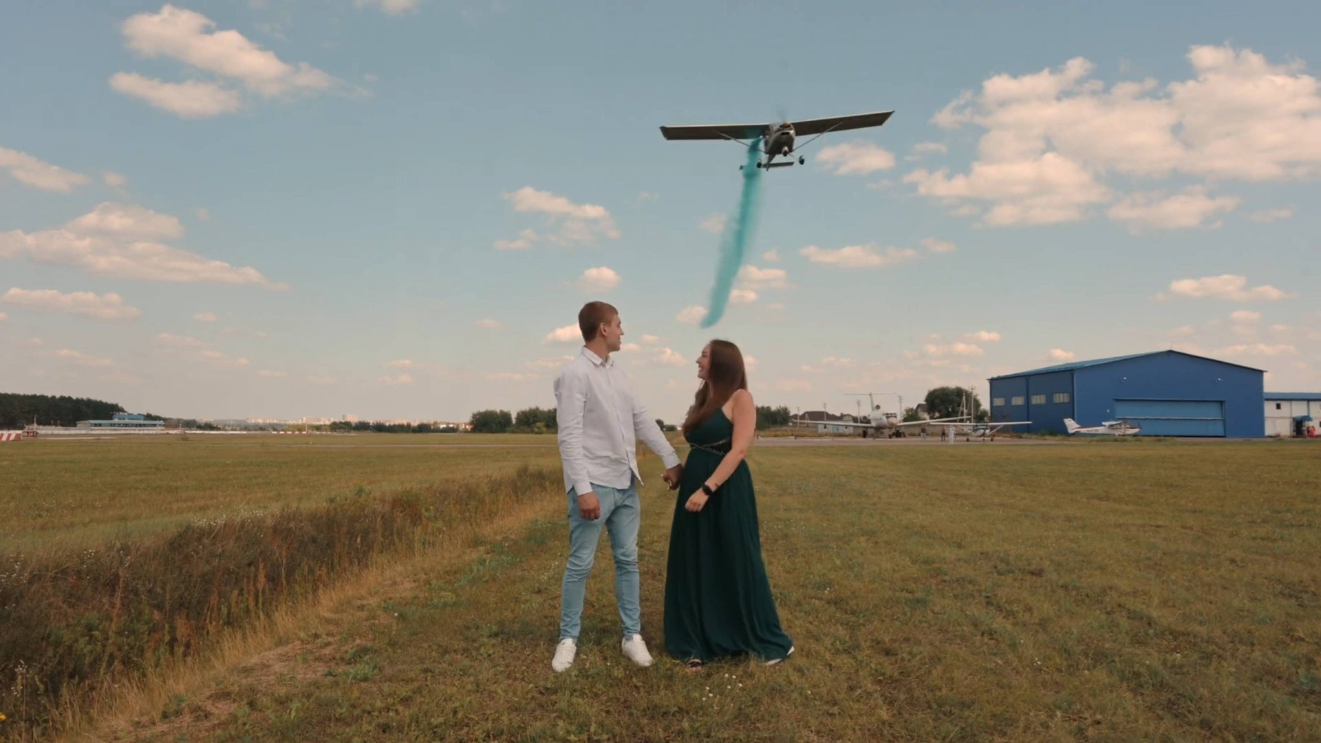 Гендер пати с самолётом Мячково | Captour смотреть онлайн