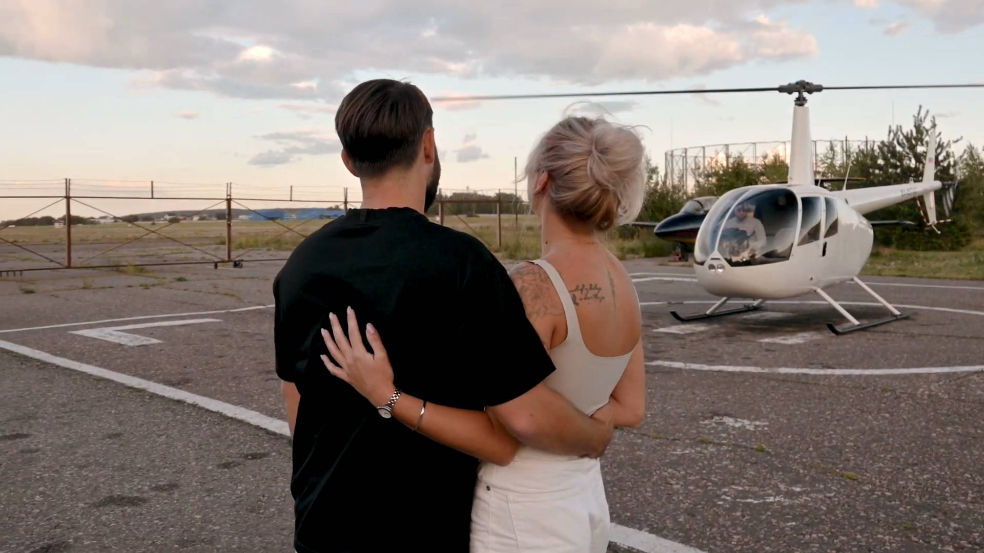 Полёт на вертолёте Robinson R44 в Москве | Captour смотреть онлайн