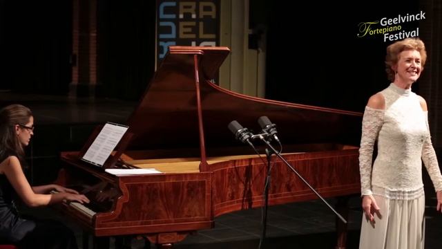 Gabriël Fauré - Mandoline Verlaine смотреть онлайн