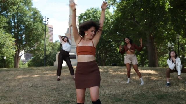 Squirrels (Parody of GIRLS by Beyonce) смотреть онлайн
