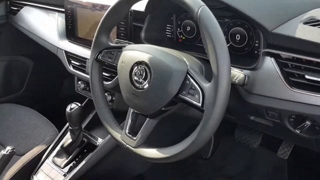 ŠKODA Scala SE L Hatchback - FL20 YBS смотреть онлайн