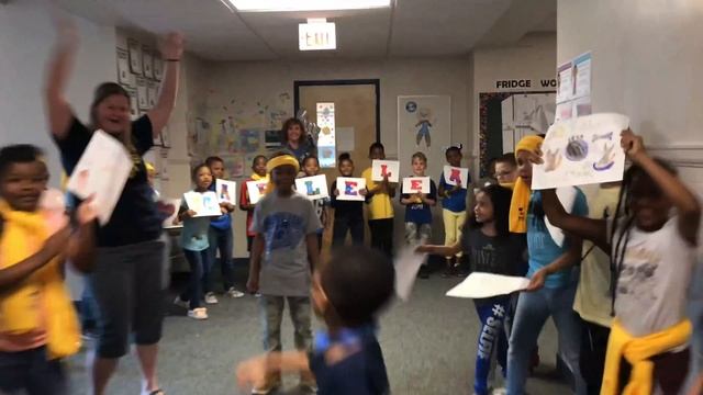Maple Leaf My House Lip Dub - Garfield Heights City Schools смотреть онлайн