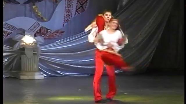 Народний ансамбль сучасного танцю  