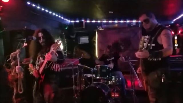 BLACKHORNS - LIVE 12-17-2016 DESECRATING SACRAMENTO смотреть онлайн