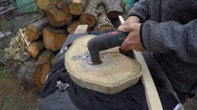 Jsou to luxusní kousky, dva odkládací stolečky v industriálním stylu, vylité epoxidem. смотреть онлайн