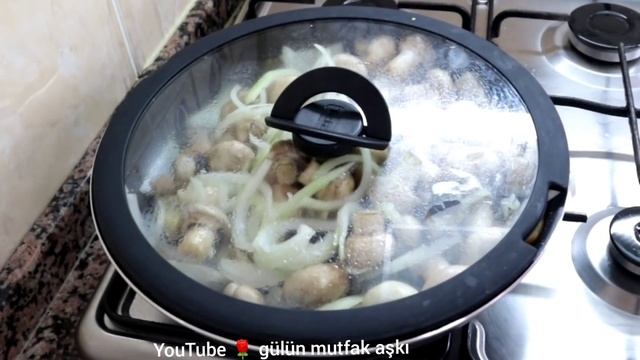 MANTARLA PATLICANDAN YAPTIM NEREDEYSE HEPSİNİ TEK BAŞIMA YEDİM BANA BİR EKMEGİ BİTİRTEN TARİF🤤👌💯 смотреть онлайн