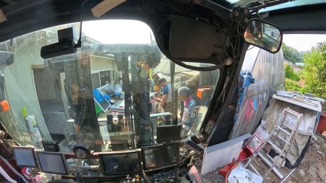 지게차가 들어 갈 수 있는 곳 까지 들어 가기 insta360x4 смотреть онлайн