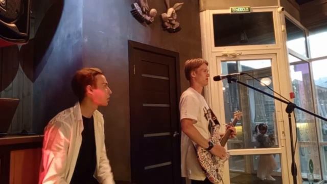 Моменты с концерта в баре 