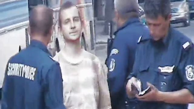 Бягство на депутат с кола и записване на лични данни на протестиращ смотреть онлайн