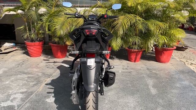 Hero Xtreme 160R 2023 Review | Better than Bajaj Pulsar NS160 & TVS Apache RTR 160 4V ?| Auto Model смотреть онлайн