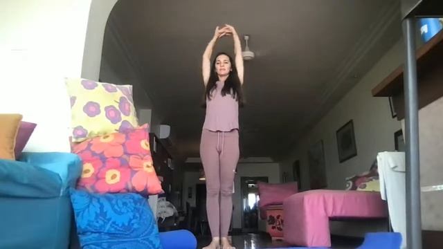 Yoga With Tara And An Announcement... смотреть онлайн