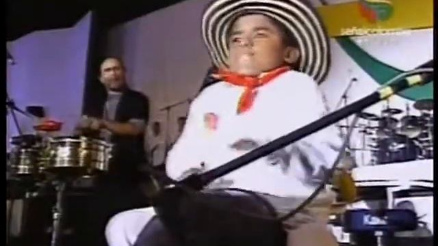 DYONNEL EN LA CLAUSURA DE LOS JUEGOS CENTROAMERICANOS Y DEL CARIBE CARTAGENA 2006. смотреть онлайн