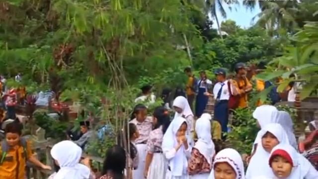 VIDEO Syaukani HR Bapak Otonomi Daerah Tutup Usia смотреть онлайн