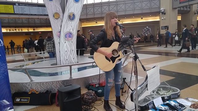 Chelsea Carlson смотреть онлайн