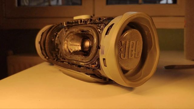 JBL CHARGE 4 || GRAY || AK-47 MODE 100% || EXTREME WOOFER BOTTOMING OUT !!! смотреть онлайн