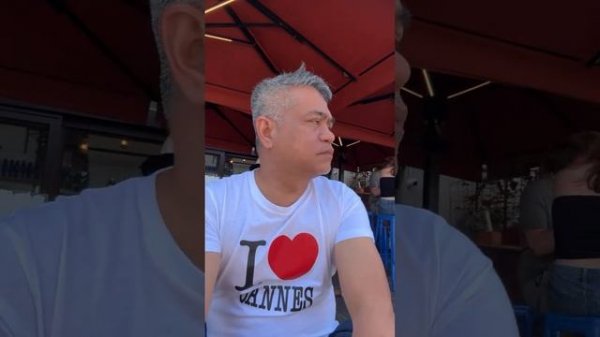 STREET WALKER AROUND IRELAND AND THE REST OF THE WORLD