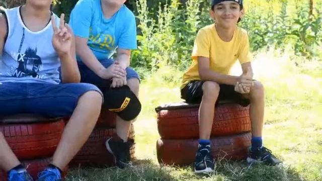 Moms and kids - Baku смотреть онлайн