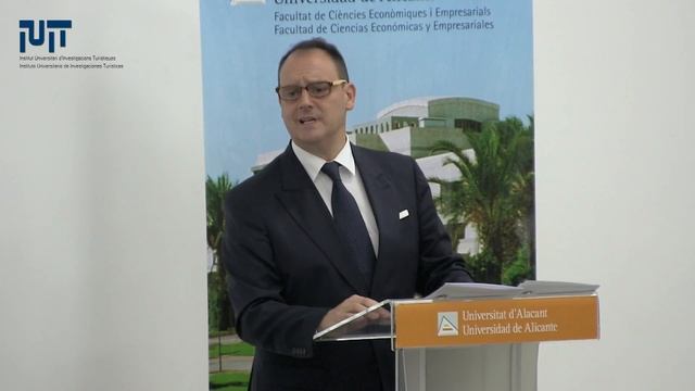 Discurso Alfonso del Poyo | Melia Hotels International смотреть онлайн