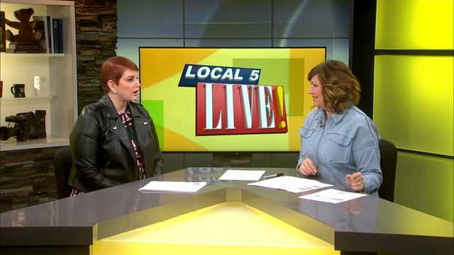 Mystery Host Tuesday: Hillary Kline смотреть онлайн