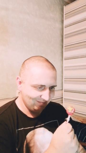 Чупа-чупс! #кринж #юмор #fun #funny #cool #танцы #funnyvideo #humor #jokes #carbon смотреть онлайн
